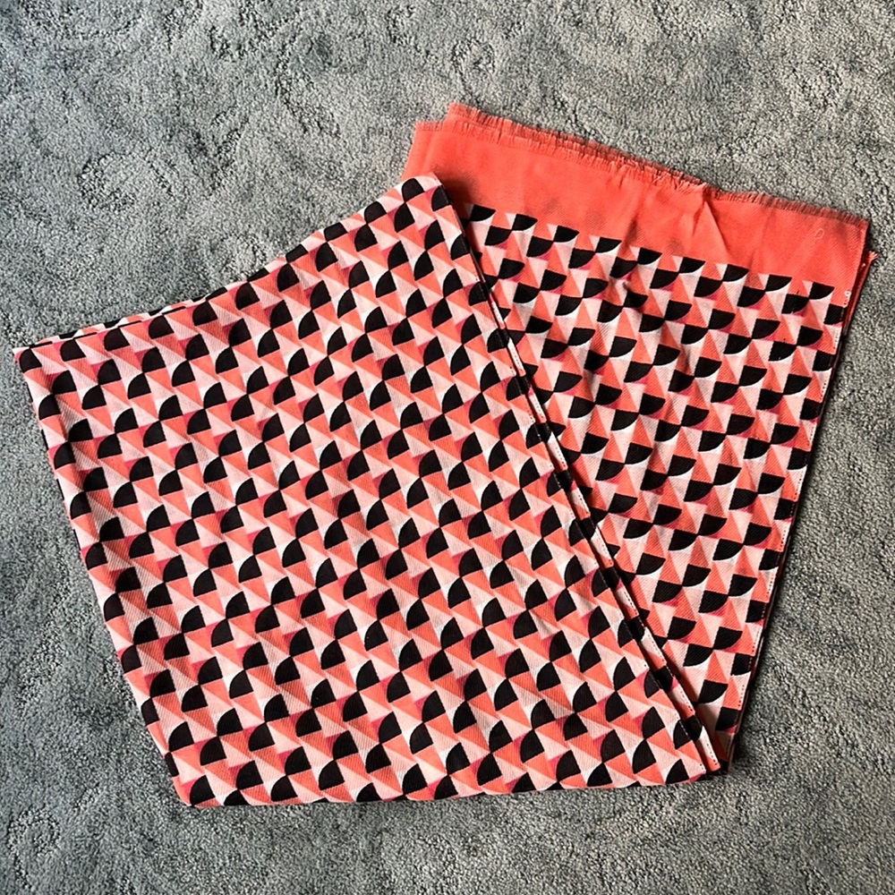 NWOT TALBOTS Shawl Style Scarf